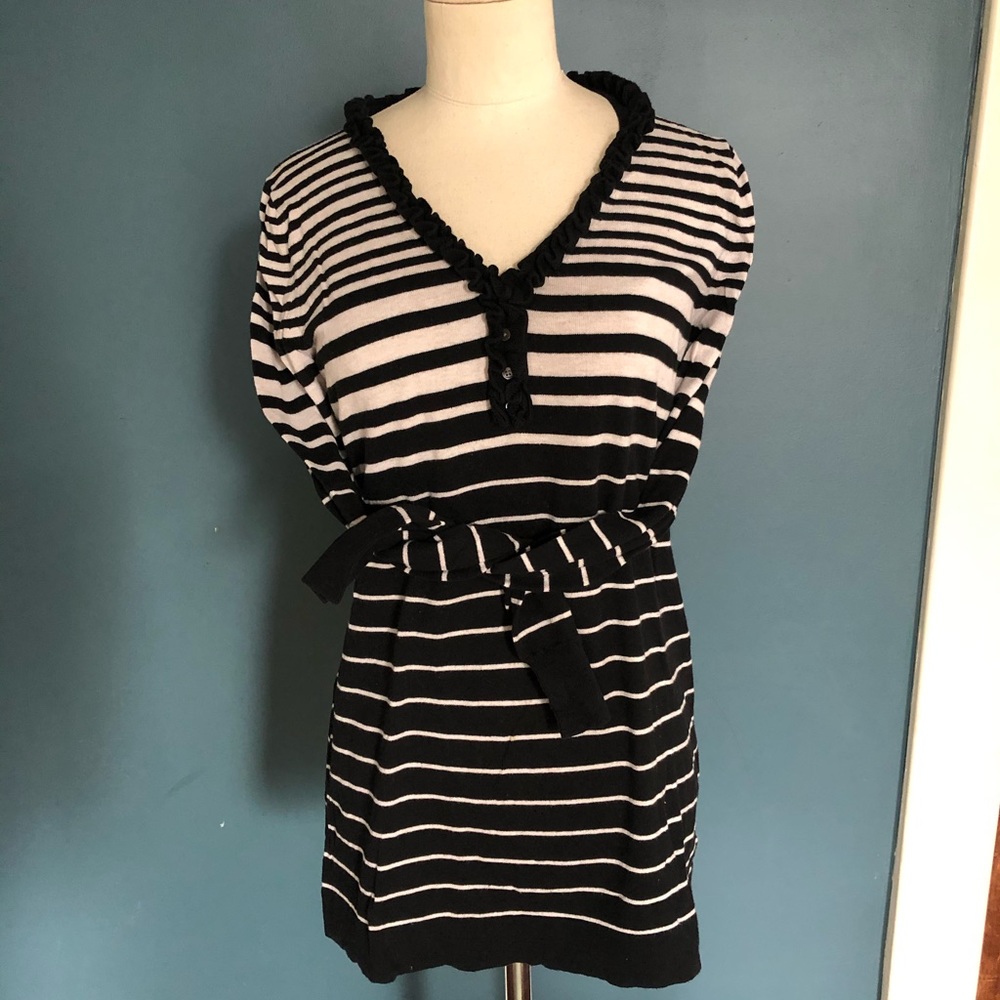 📦SOLD 📦 Gap Maternity Top